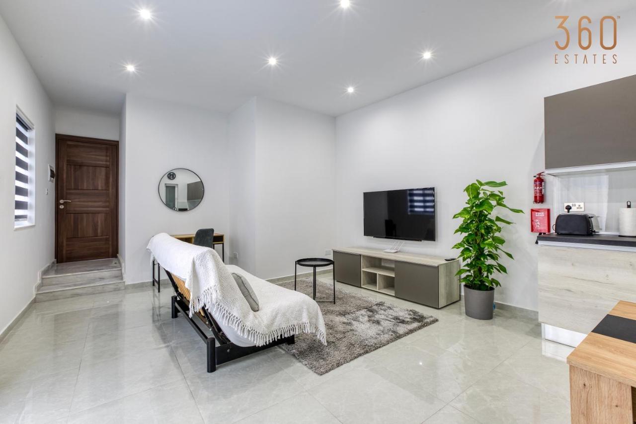 Saint Julian's A Lovely 1Br Home With Balcony Just Off The Coast By 360 Estates מראה חיצוני תמונה