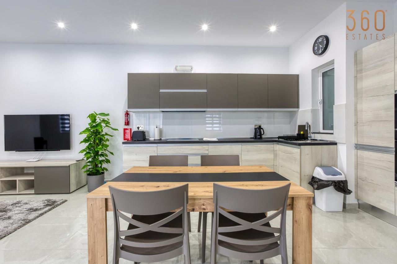Saint Julian's A Lovely 1Br Home With Balcony Just Off The Coast By 360 Estates מראה חיצוני תמונה
